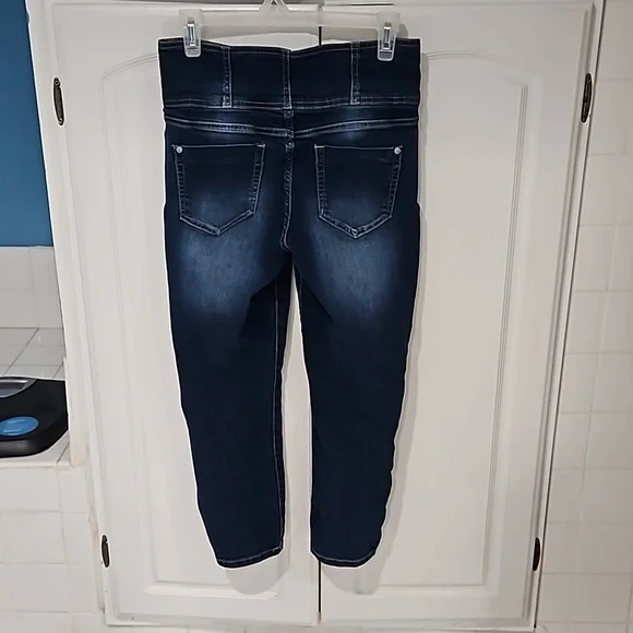 Women's Jeans - Picture 3 of 3